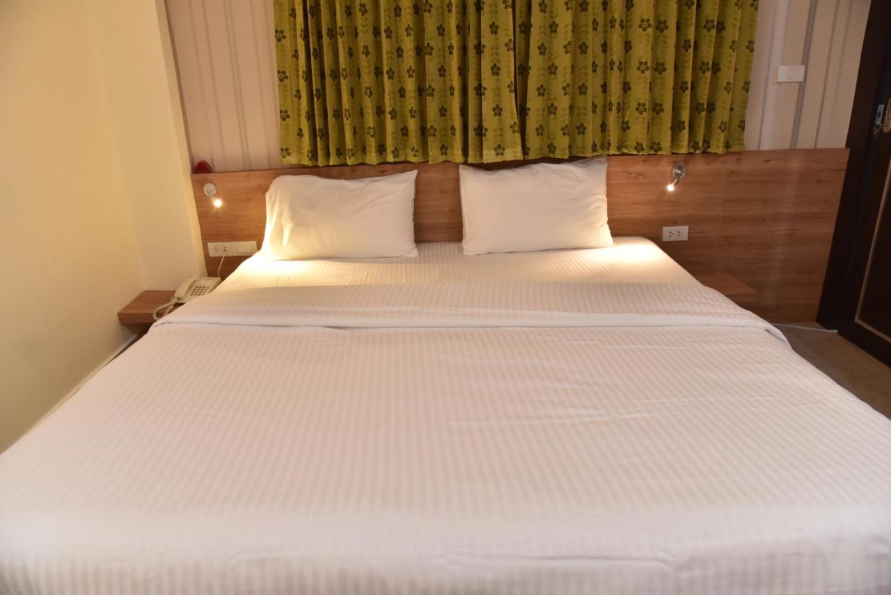 Rose Nana Hotel Bangkok Eksteriør billede
