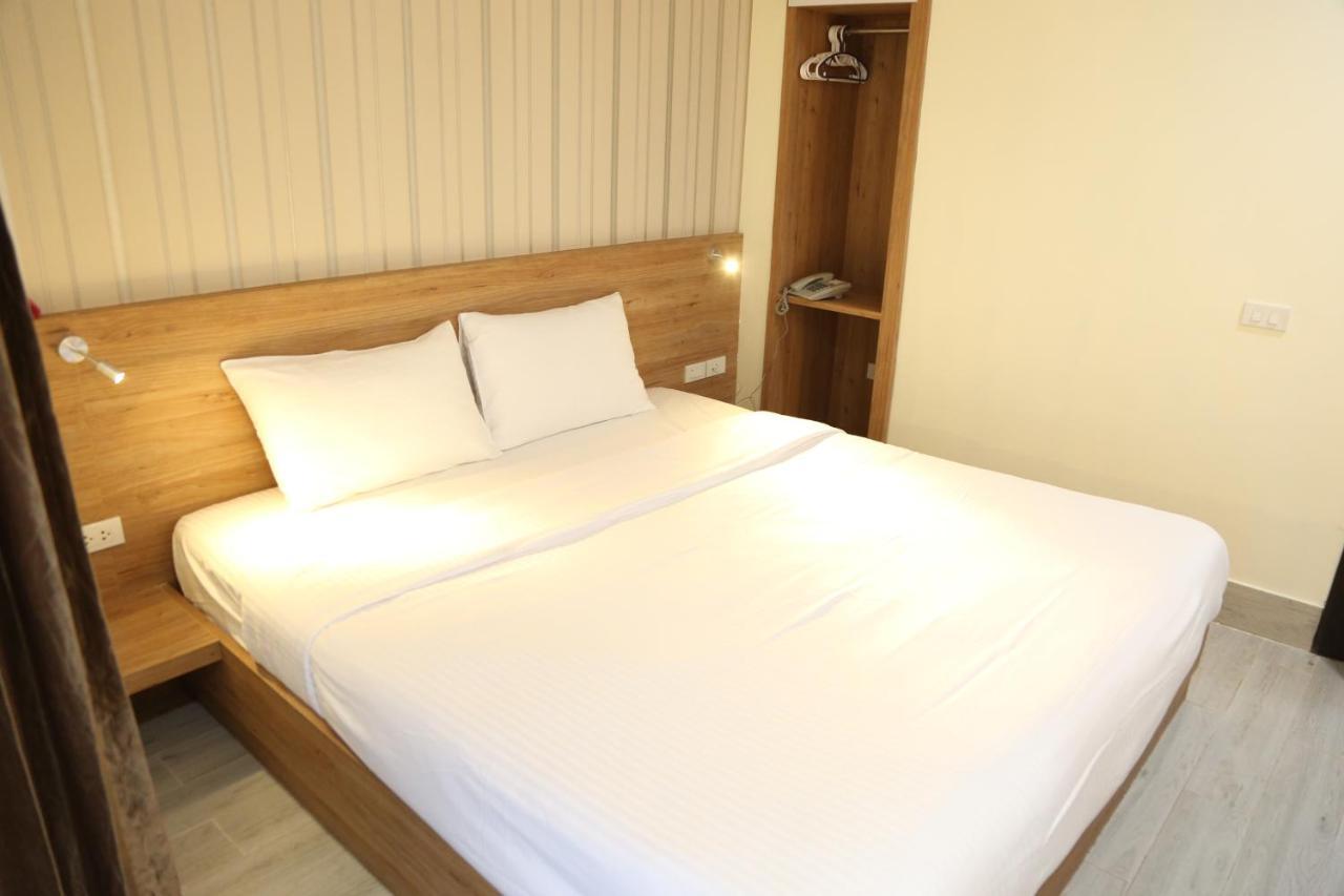 Rose Nana Hotel Bangkok Eksteriør billede